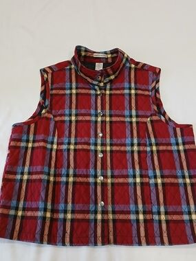 Rebecca Malone Women’s XL Quilted Plaid Vest Red Blue Yellow Snap Front Outdoors